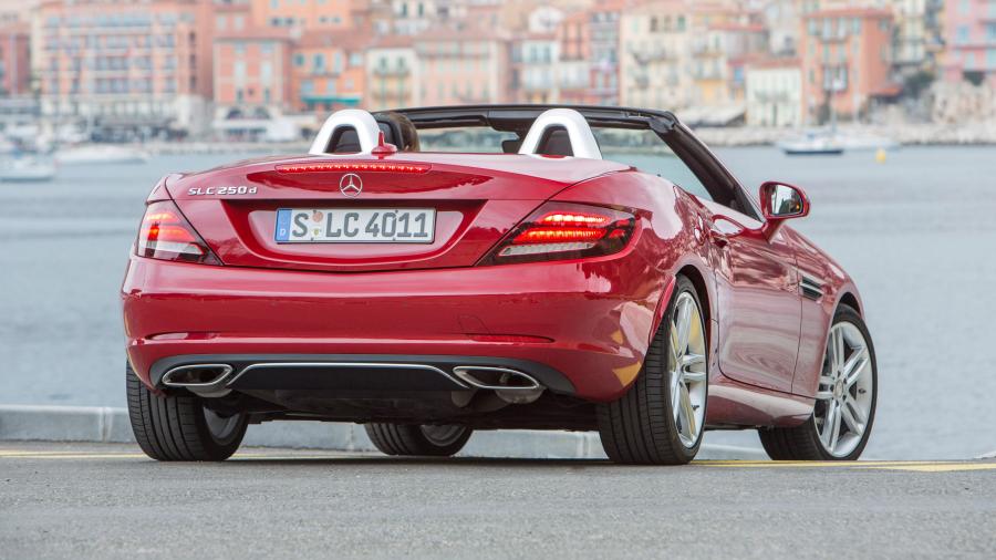  Mercedes-Benz SLC250 d 2016 года  (фото 2 из 27)